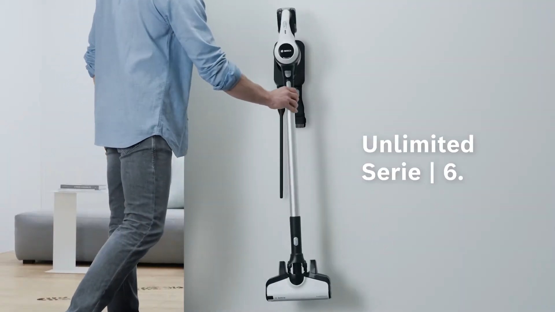 công ty phân phối máy hút bụi Bosch BCS61113 không dây