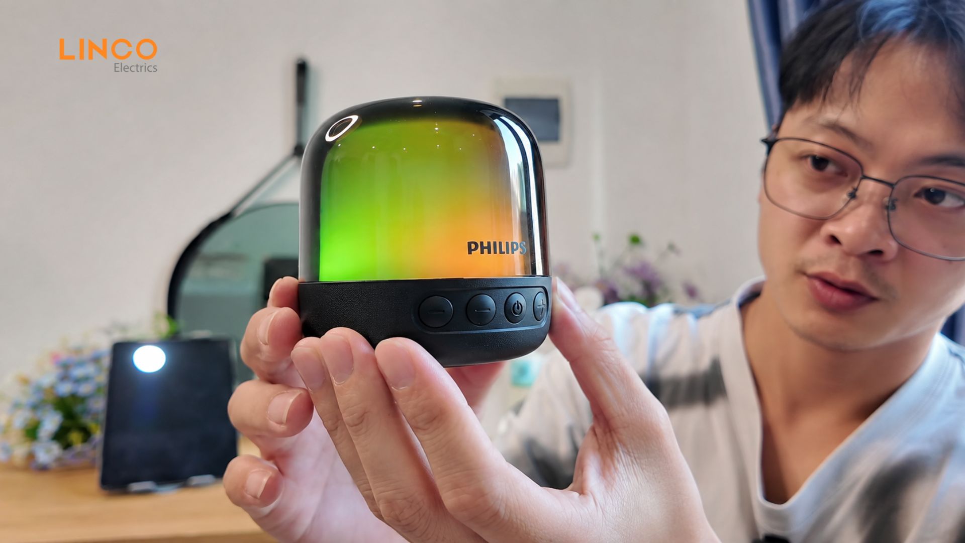 đánh giá loa Bluetooth Philips TAS1108