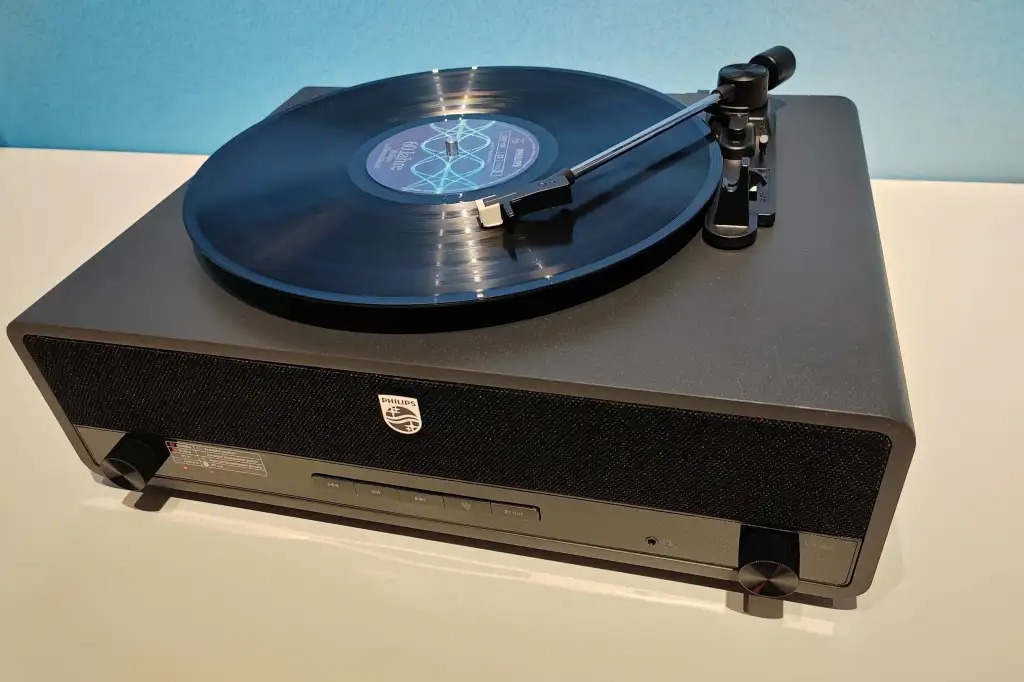 review loa Philips 'The Tina' (TAV9000D)