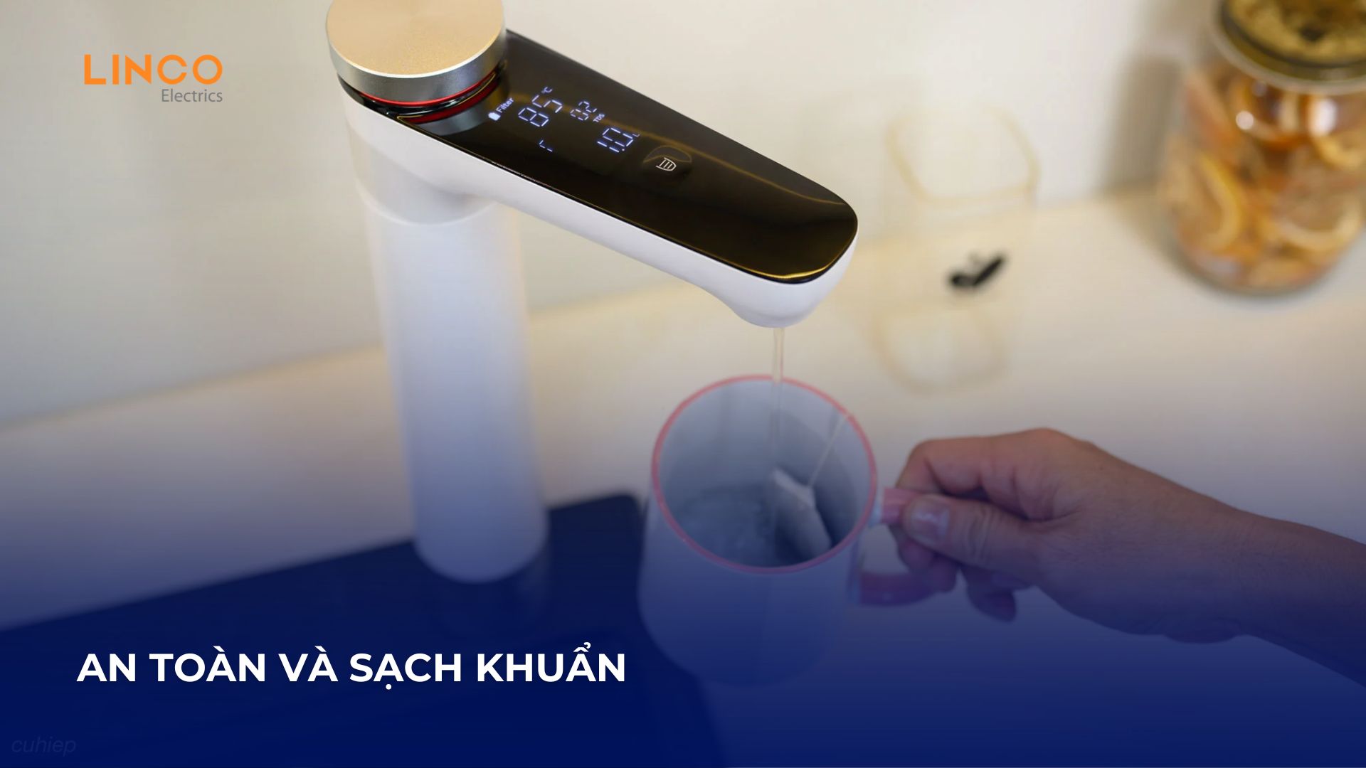 Có nên uống nước trực tiếp từ máy lọc nước không hay đun sôi tốt hơn?